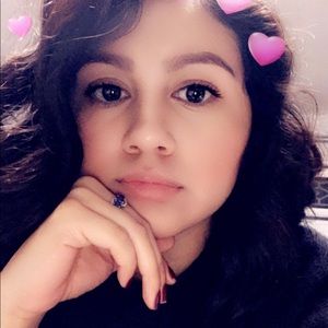 Meet your Posher, Anissa